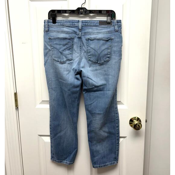 Calvin Klein Jeans, Boyfriend, Light Wash, Cropped, Women's Size 10 - Picture 3 of 4